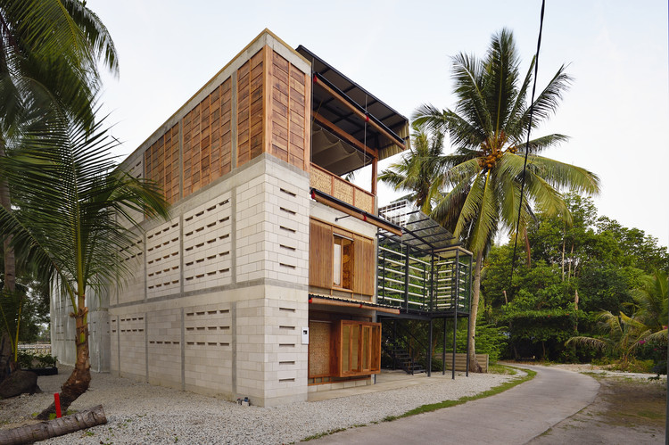 Rumah tumbuh dengan pembangunan bertahap, Sumber: joyomebel.com